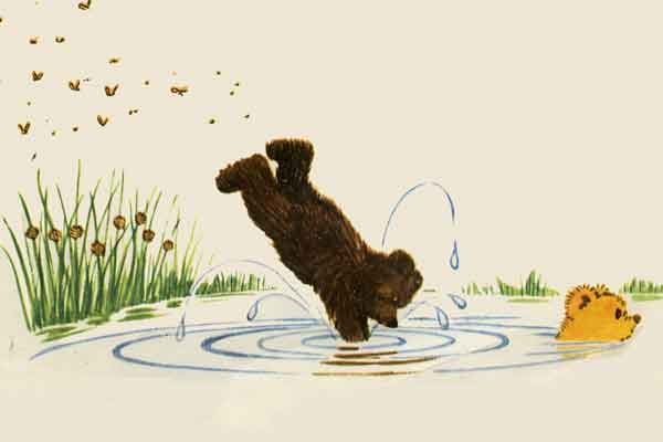 Все четверо прыгнули в воду