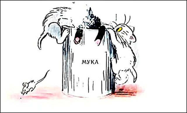 Котята - за ней а мышь убежала